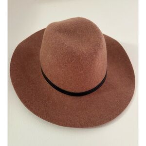 Gap Hat